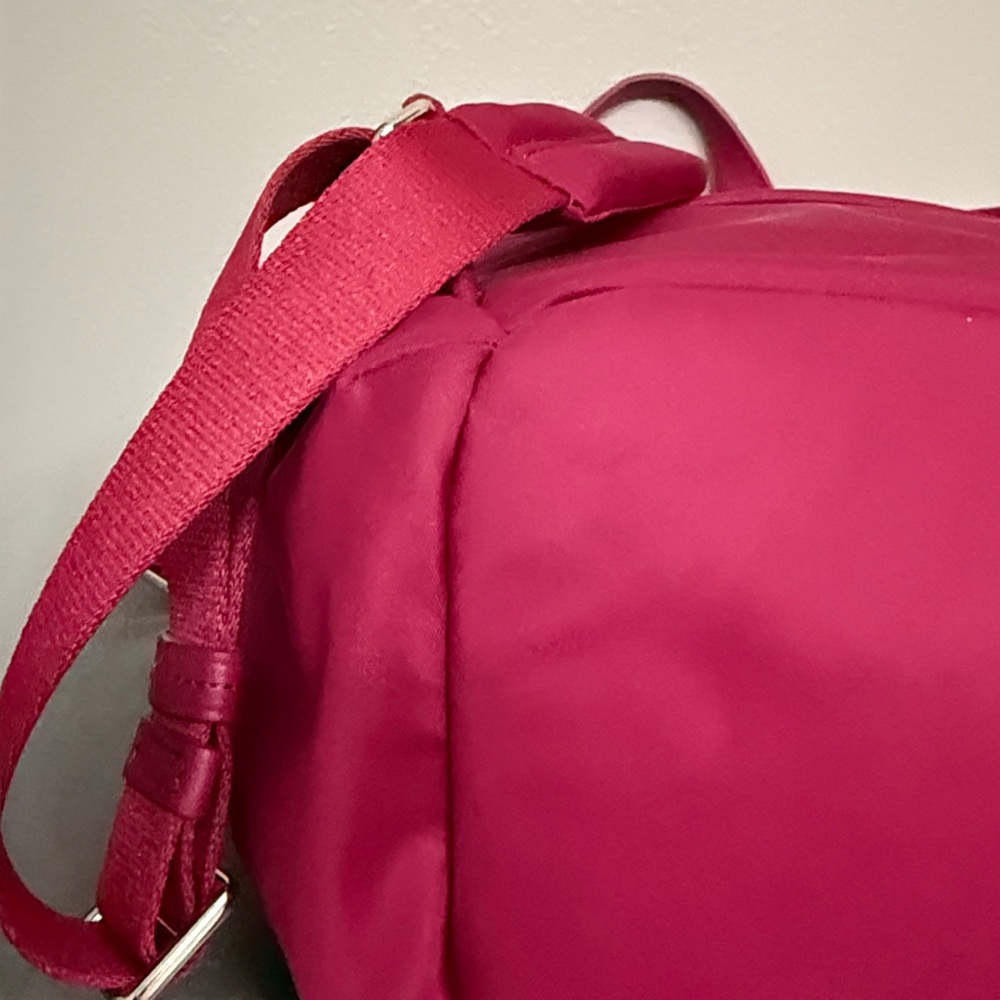 Preloved Tumi Voyager Rosie nylon backpack pink - Picture 4 of 13